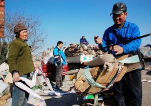 廣東老板開超市，利用“廢品回收”，年賺80萬，玩的就是套路